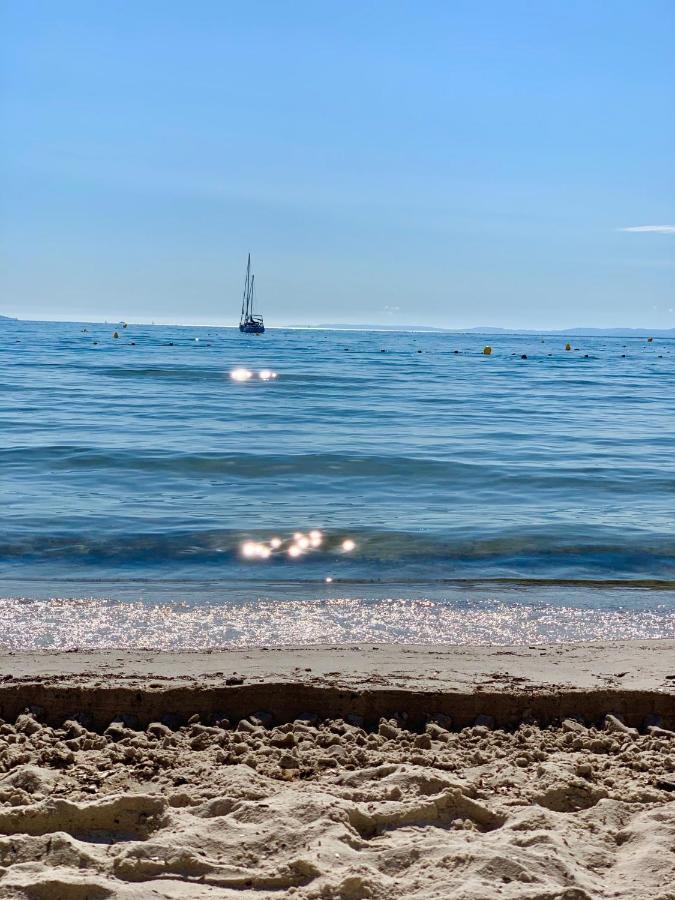 Haut De Villa Entre Mer Et Campagne Hyeres Bagian luar foto