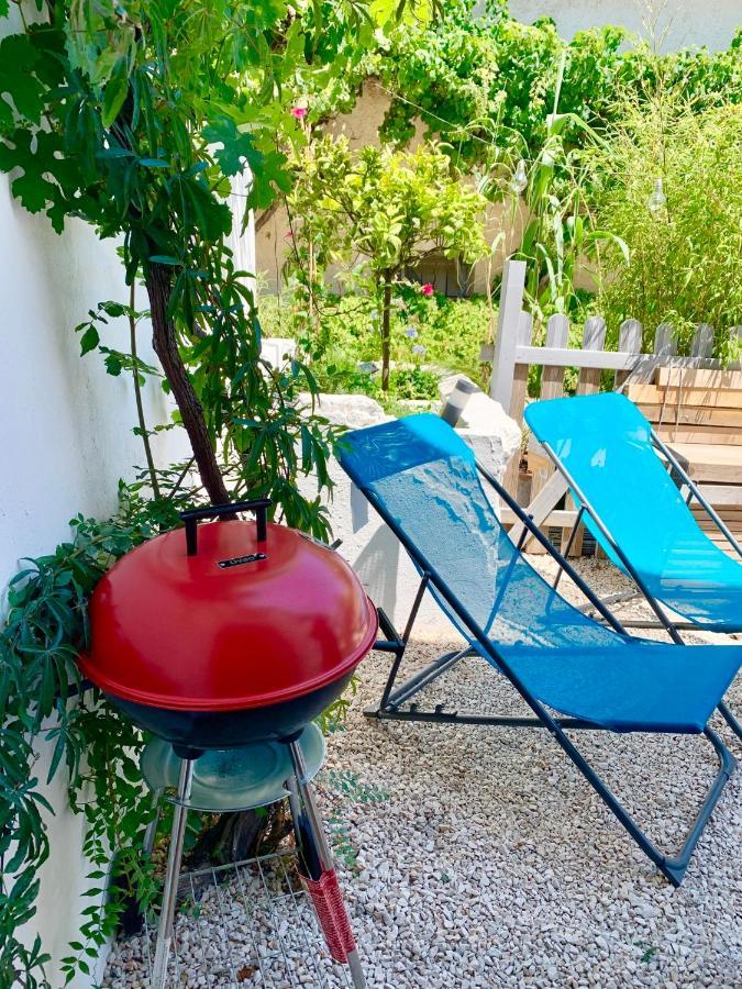 Haut De Villa Entre Mer Et Campagne Hyeres Bagian luar foto