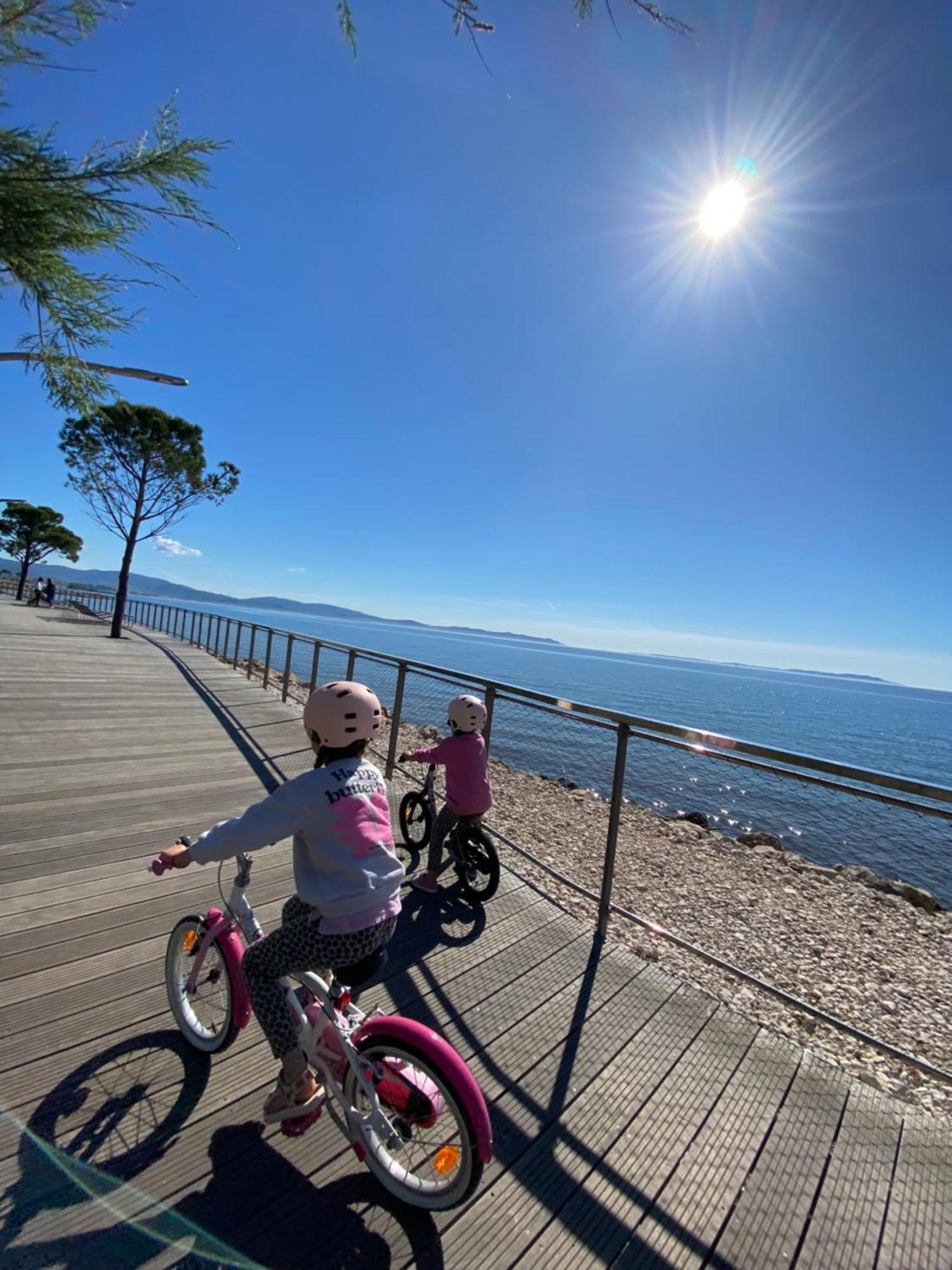 Haut De Villa Entre Mer Et Campagne Hyeres Bagian luar foto